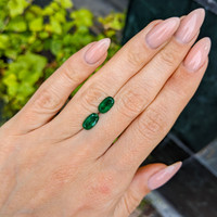 2.08 Ct.Tw.Total Carat Weight Emerald Pair from Colombia Life Style