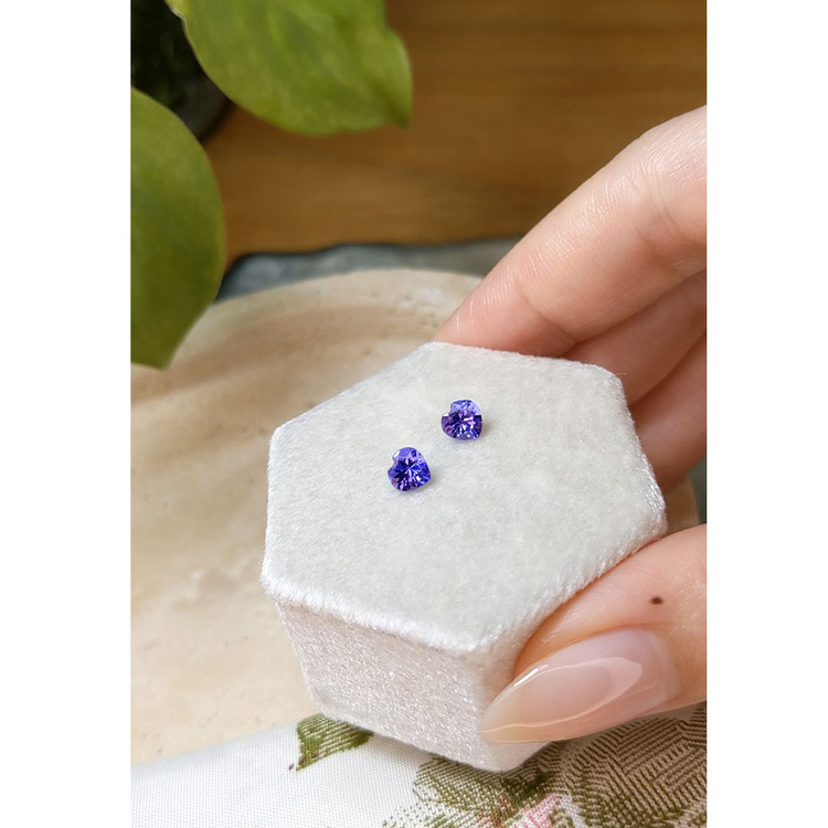 0.98 Ct.Tw. Tanzanite Pair from Tanzania