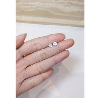 1.40&nbsp;Ct.Tw.Total Carat Weight White Sapphire Pair from Ceylon (Sri Lanka) Life Style
