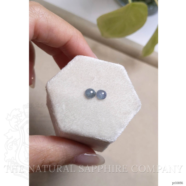 1.61 Ct.Tw. Cabochon Alexandrite Pair from Russia