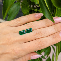 3.12 Ct.Tw.Total Carat Weight Emerald Pair from Colombia Life Style