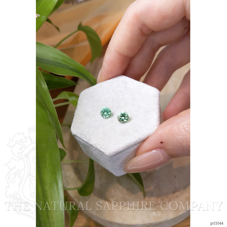 1.37 Ct.Tw. Emerald Pair from Russia