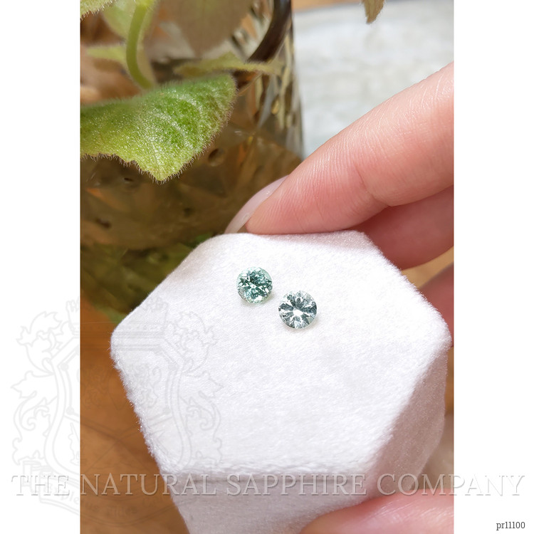 1.22 Ct.Tw. Emerald Pair from Russia