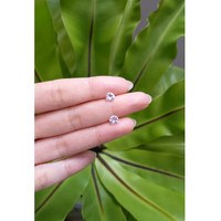 1.44&nbsp;Ct.Tw.Total Carat Weight White Sapphire Pair from Ceylon (Sri Lanka) Life Style