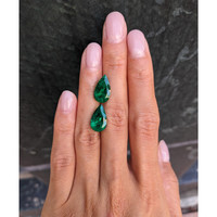 7.16&nbsp;Ct.Tw.Total Carat Weight Emerald Pair from Colombia Life Style