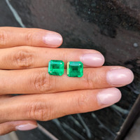 7.27&nbsp;Ct.Tw.Total Carat Weight Emerald Pair from Colombia Life Style
