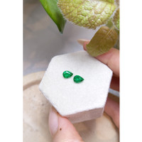 1.08&nbsp;Ct.Tw.Total Carat Weight Emerald Pair from Zambia Life Style