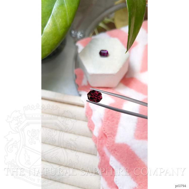 5.55 Ct.Tw. Garnet Pair from Tanzania