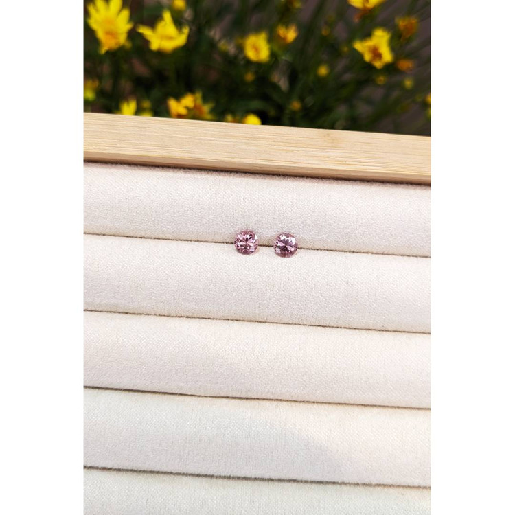 1.27 Ct.Tw. Malaya Garnet Pair from Tanzania