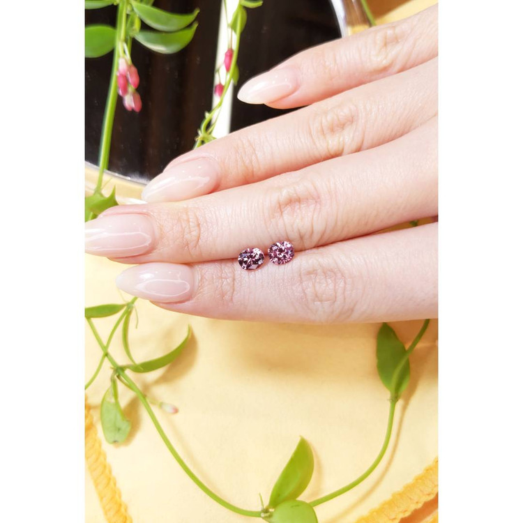 1.78 Ct.Tw. Malaya Garnet Pair from Tanzania