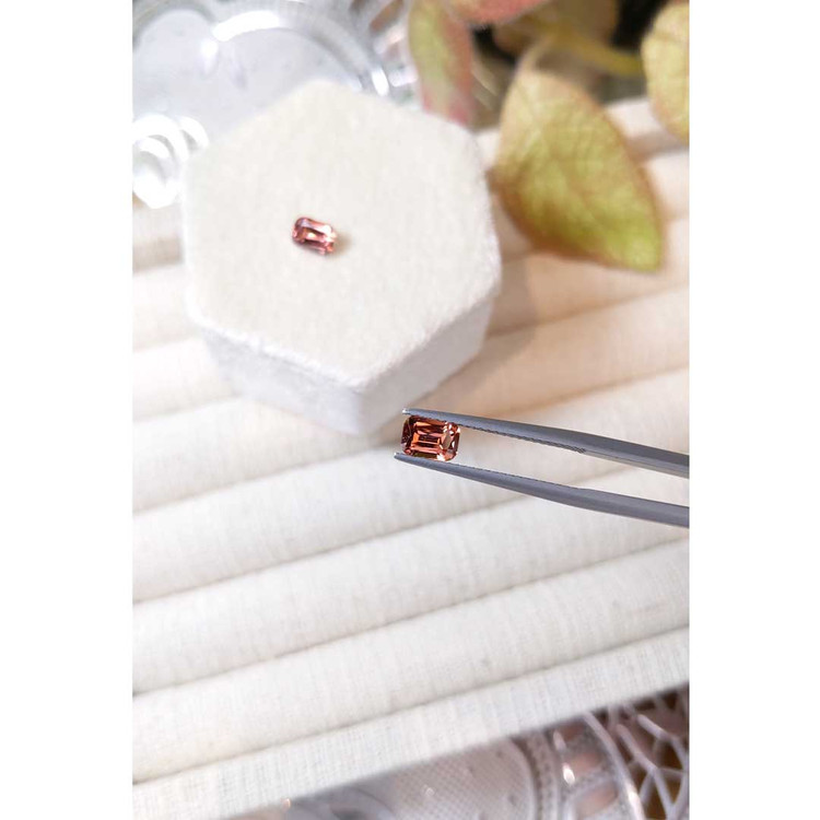 1.62 Ct.Tw. Malaya Garnet Pair from Tanzania