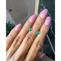 0.92 Ct.Tw.Total Carat Weight Emerald Pair from Colombia Life Style