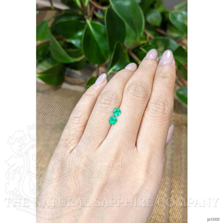 0.74 Ct.Tw. Emerald Pair from Colombia