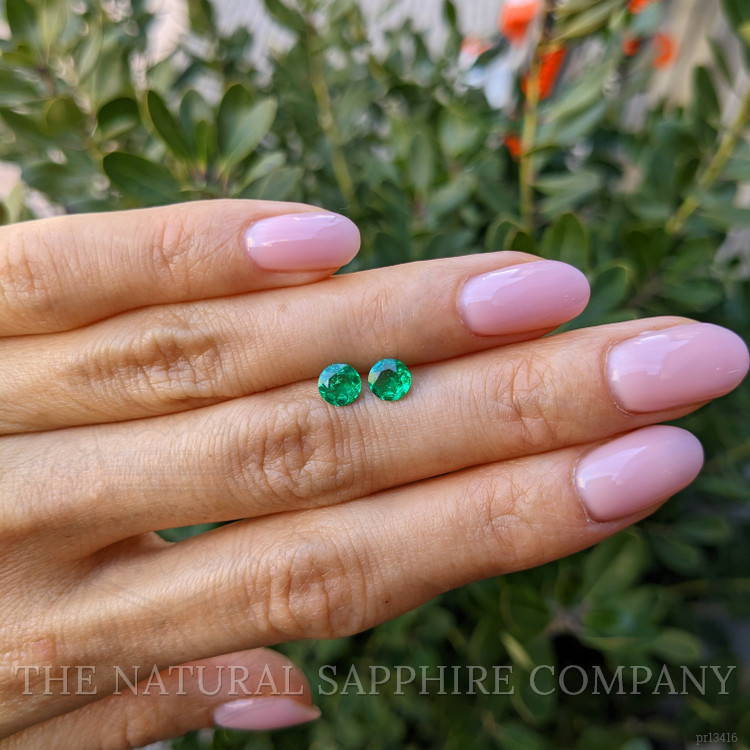 0.77 Ct.Tw. Emerald Pair from Colombia