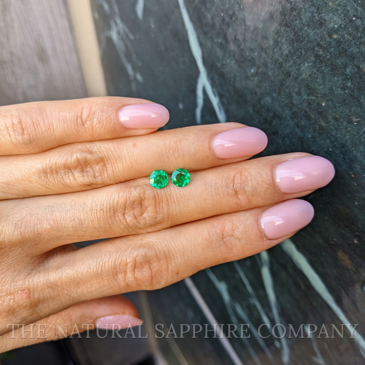 0.77 Ct.Tw. Emerald Pair from Colombia