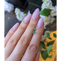 0.59&nbsp;Ct.Tw.Total Carat Weight Emerald Pair from Russia Life Style