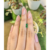 0.75&nbsp;Ct.Tw.Total Carat Weight Tsavorite Garnet Pair from Madagascar Life Style