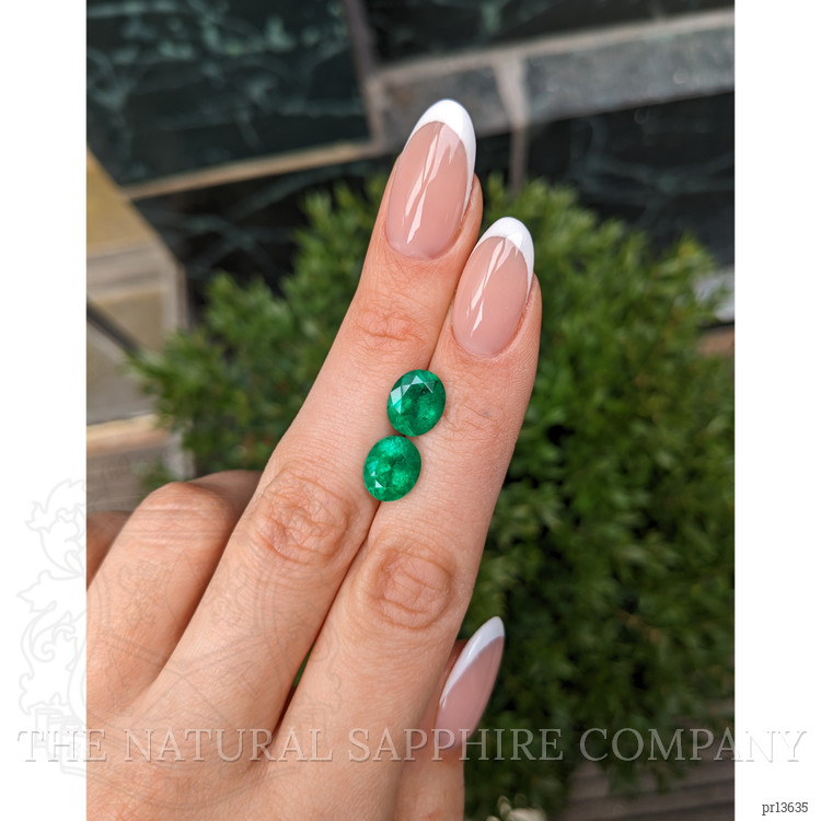 5.24 Ct.Tw. Emerald Pair from Colombia