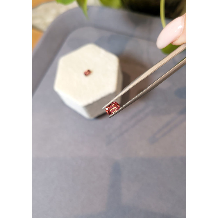1.22 Ct.Tw. Malaya Garnet Pair from Tanzania