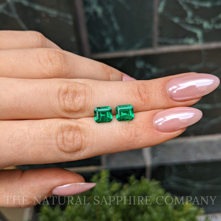 3.58 Ct.Tw. Emerald Pair from Colombia - Muzo