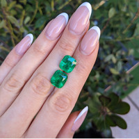 9.84&nbsp;Ct.Tw.Total Carat Weight Emerald Pair from Colombia - Muzo Life Style