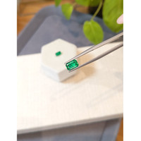2.19 Ct.Tw.Total Carat Weight Emerald Pair from Russia Life Style