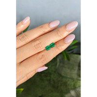 1.38 Ct.Tw.Total Carat Weight Emerald Pair from Colombia Life Style