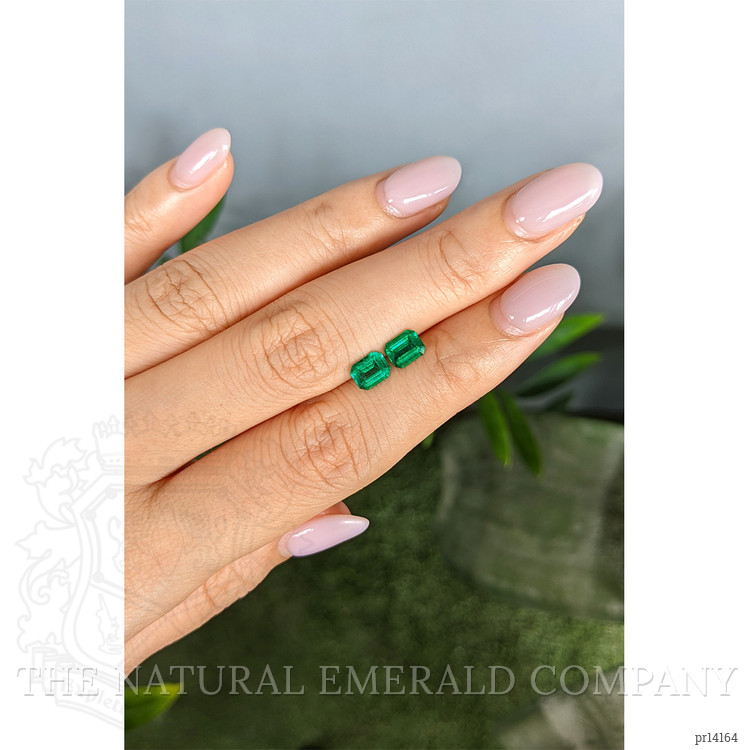 1.38 Ct.Tw. Emerald Pair from Colombia