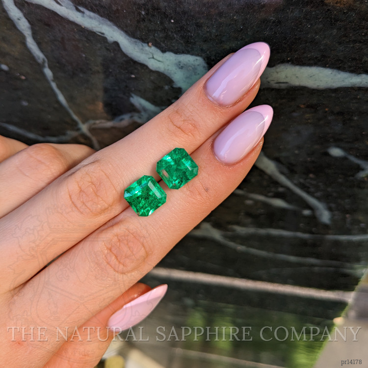 9.12 Ct.Tw. Emerald Pair from Colombia