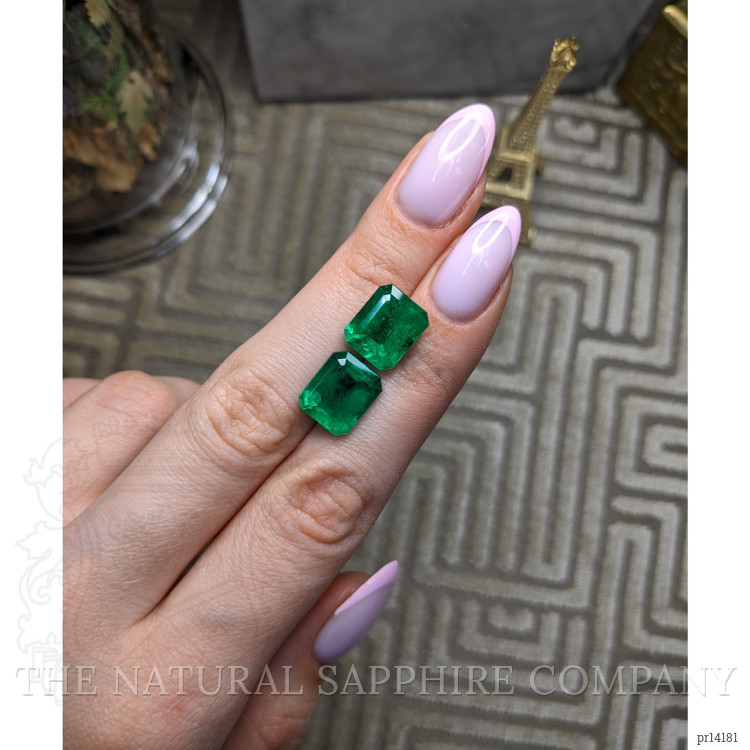 11.23 Ct.Tw. Emerald Pair from Colombia