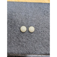 3.75 Ct.Tw.Total Carat Weight Salmon and White Cabochon Coral Pair from Italy Life Style