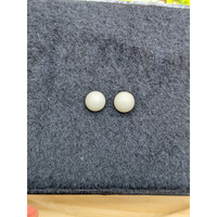 3.54&nbsp;Ct.Tw.Total Carat Weight Salmon and White Cabochon Coral Pair from Italy Life Style