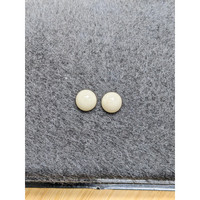 3.48 Ct.Tw.Total Carat Weight Salmon and White Cabochon Coral Pair from Italy Life Style