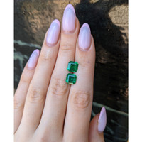 3.89&nbsp;Ct.Tw.Total Carat Weight Emerald Pair from Zambia Life Style