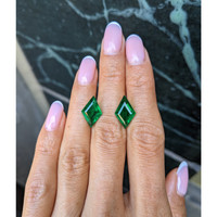 6.65&nbsp;Ct.Tw.Total Carat Weight Emerald Pair from Zambia Life Style