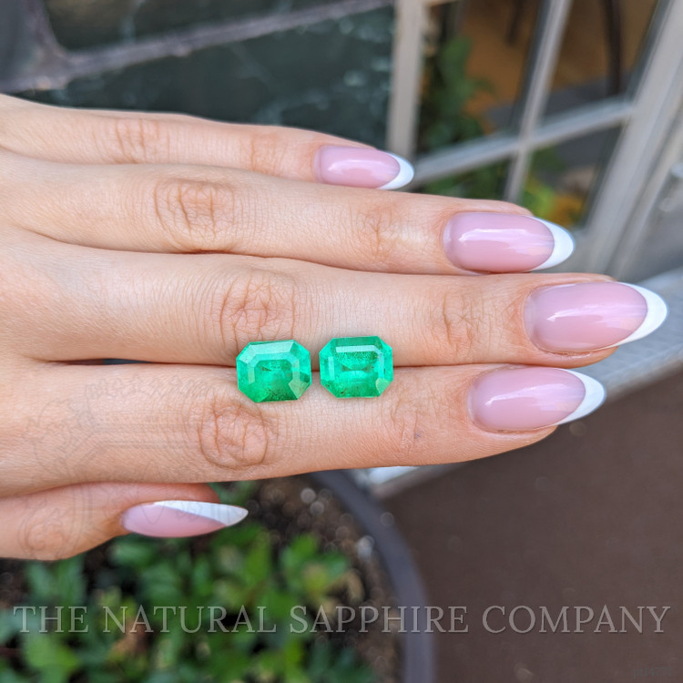 9.86 Ct.Tw. Emerald Pair from Colombia