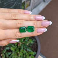 15.41&nbsp;Ct.Tw.Total Carat Weight Emerald Pair from Colombia Life Style