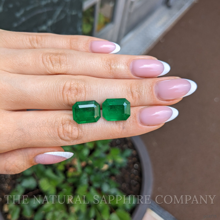15.41 Ct.Tw. Emerald Pair from Colombia