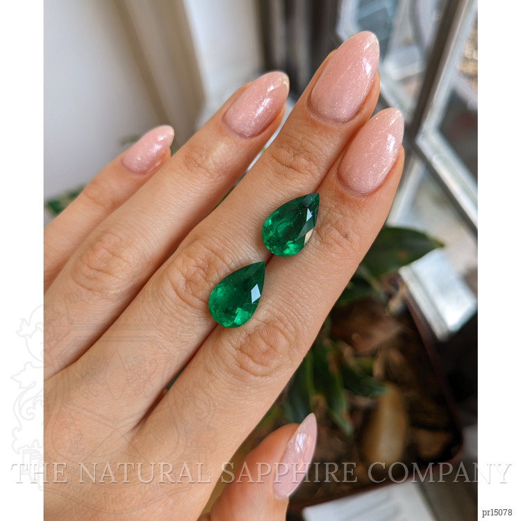 11.70 Ct.Tw. Emerald Pair from Colombia - Muzo