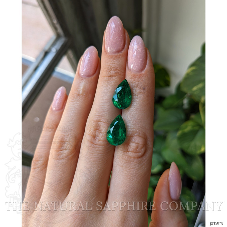 11.70 Ct.Tw. Emerald Pair from Colombia - Muzo