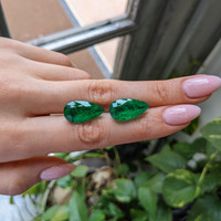 16.00&nbsp;Ct.Tw.Total Carat Weight Emerald Pair from Colombia - Muzo Life Style