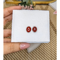 9.09&nbsp;Ct.Tw.Total Carat Weight Orangish Red Cabochon Almandine Garnet Pair from Ceylon (Sri Lanka) Life Style