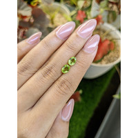 1.77&nbsp;Ct.Tw.Total Carat Weight Green (Lime Green) Peridot Pair from Pakistan Life Style