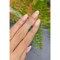 0.82&nbsp;Ct.Tw.Total Carat Weight Green Sapphire Pair from Ceylon (Sri Lanka) Life Style