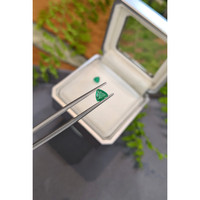 0.83&nbsp;Ct.Tw.Total Carat Weight Emerald Pair from Zambia Life Style