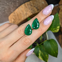 15.49&nbsp;Ct.Tw.Total Carat Weight Emerald Pair from Colombia Life Style