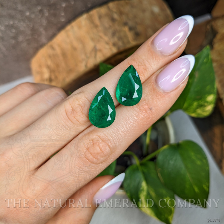 15.49 Ct.Tw. Emerald Pair from Colombia