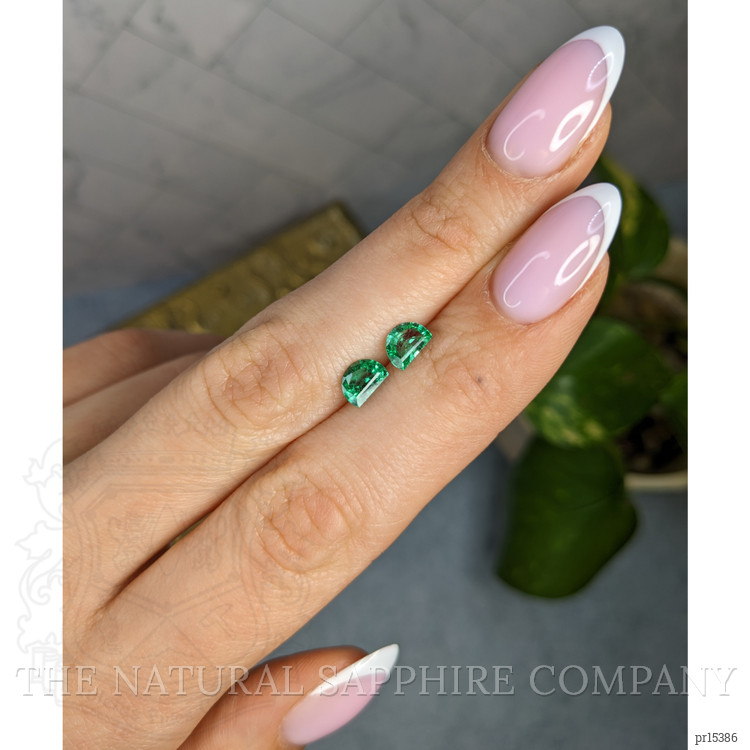 1.00 Ct.Tw. Emerald Pair from Colombia