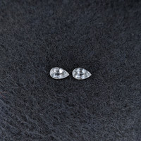 0.60&nbsp;Ct.Tw.Total Carat Weight White Sapphire Pair from Ceylon (Sri Lanka) Life Style