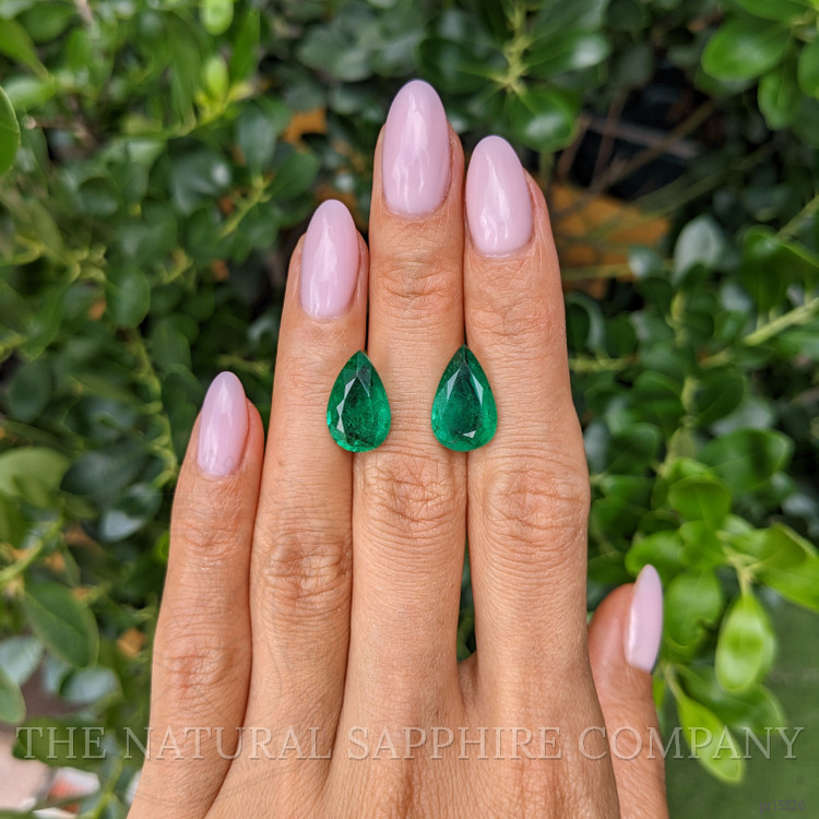 9.20 Ct.Tw. Emerald Pair from Zambia